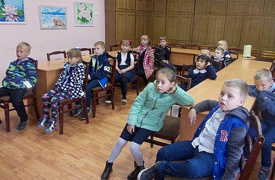 ТАМ НА НЕВЕДОМЫХ ДОРОЖКАХ