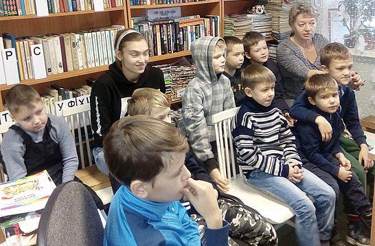 Развешенные по посёлку объявления  приглашали детей на встречу в Детский Киноклуб