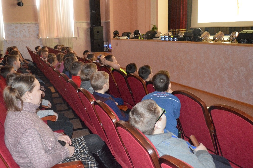  Воронежская область, с. Нижнедевицк